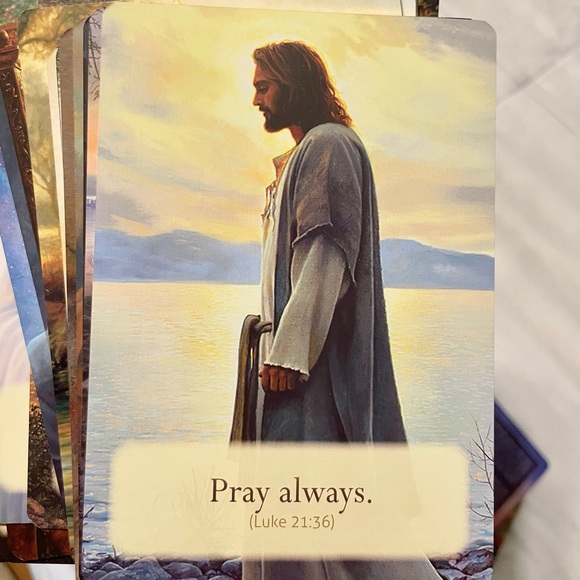 Doreen Virtue Loving Words from Jesus - 44 Card Bible Deck - Picture 8 of 9